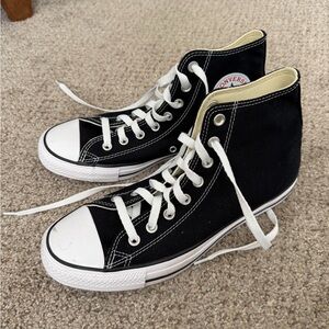 Converse Black and White High-Tops (Men's 8.5 / Women's 10.5 (Wide))